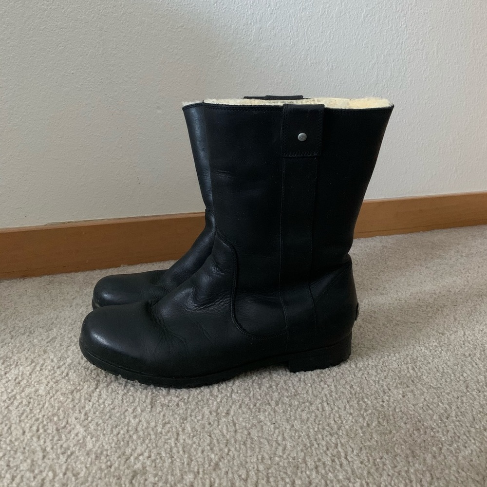 Black Leather Sheepskin Ugg Burroughs Winter Boots